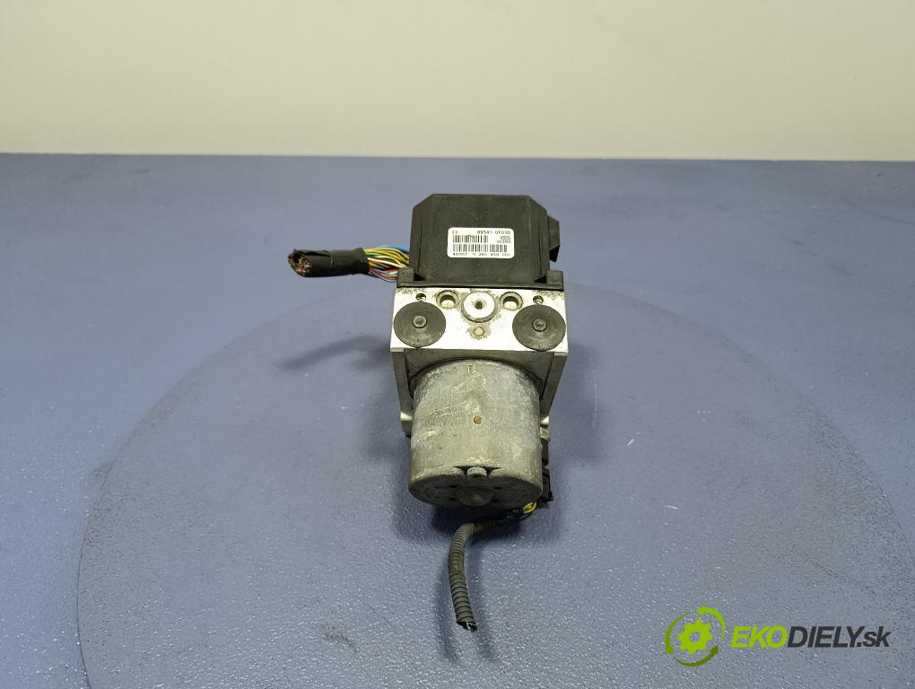 Toyota Corolla verso 2004 čerpadlo ABS x 89541-0F010