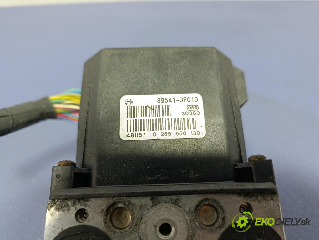 Toyota Corolla verso 2004 čerpadlo ABS x 89541-0F010