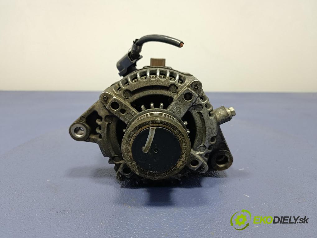 Toyota Corolla verso 2004 Alternator 27060-27090