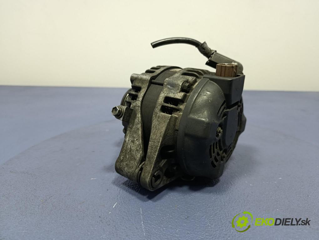 Toyota Corolla verso 2004 Alternator 27060-27090