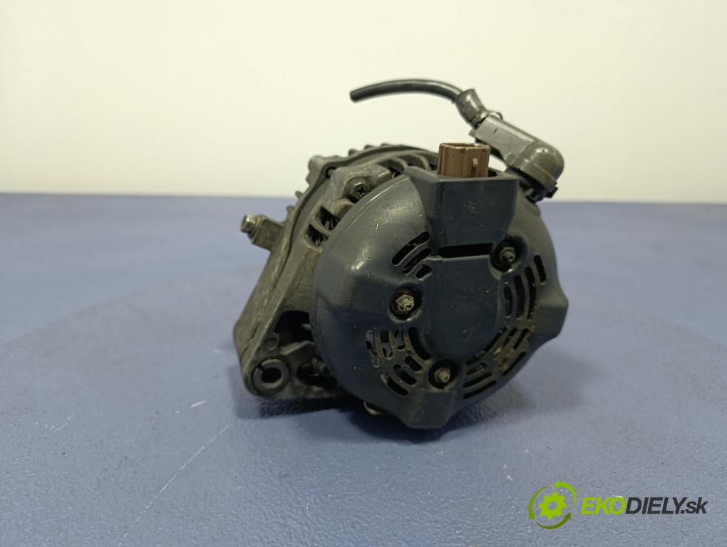 Toyota Corolla verso 2004 Alternator 27060-27090