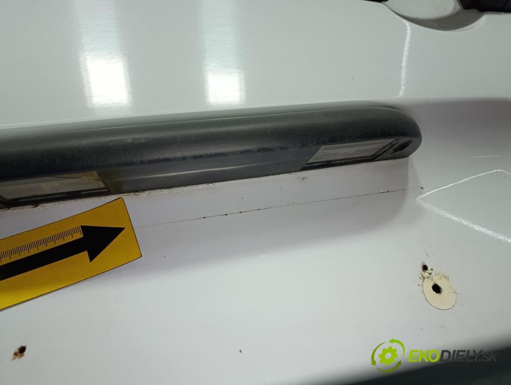 Renault Kangoo 2014 dveře Zad: Vlevo, odjet: