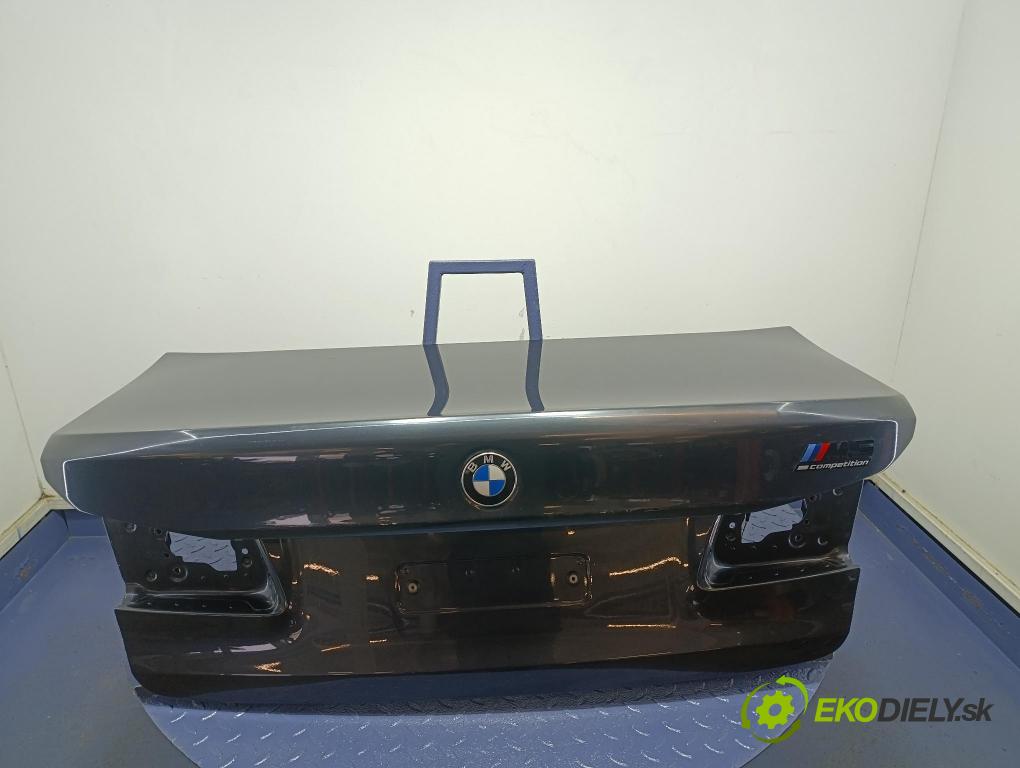 Bmw M5 2018 zadní dveře kufra: kufr