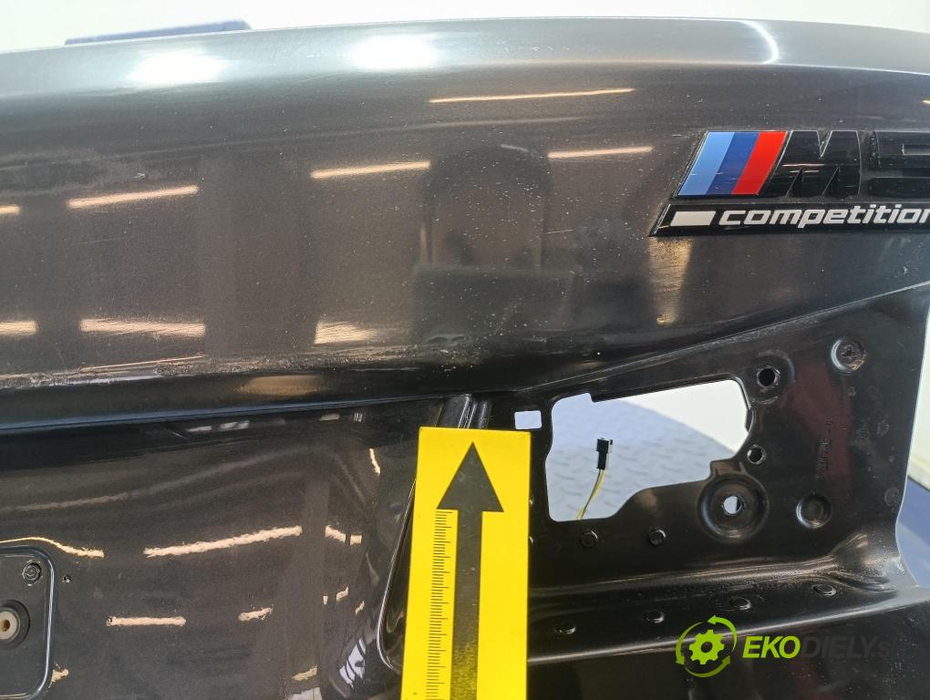 Bmw M5 2018 zadní dveře kufra: kufr