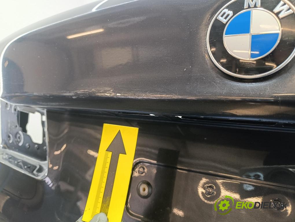 Bmw M5 2018 zadní dveře kufra: kufr