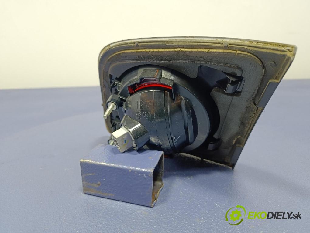 Mazda 3 2006 světlo Zad: levá Uvnitř P2775L