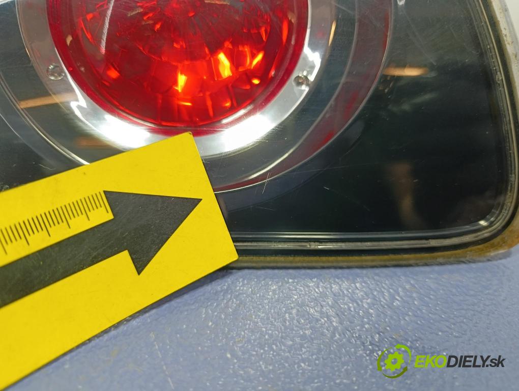 Mazda 3 2006 světlo Zad: levá Uvnitř P2775L