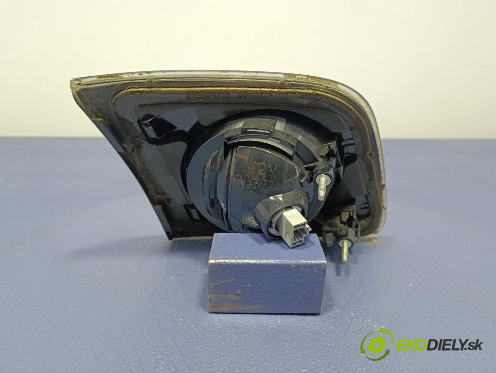 Mazda 3 2006 světlo Zad: Práva: Uvnitř P2775R