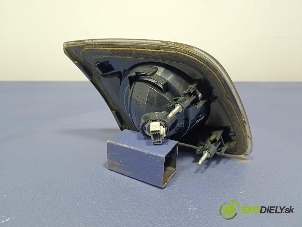 Mazda 3 2006 světlo Zad: Práva: Uvnitř P2775R