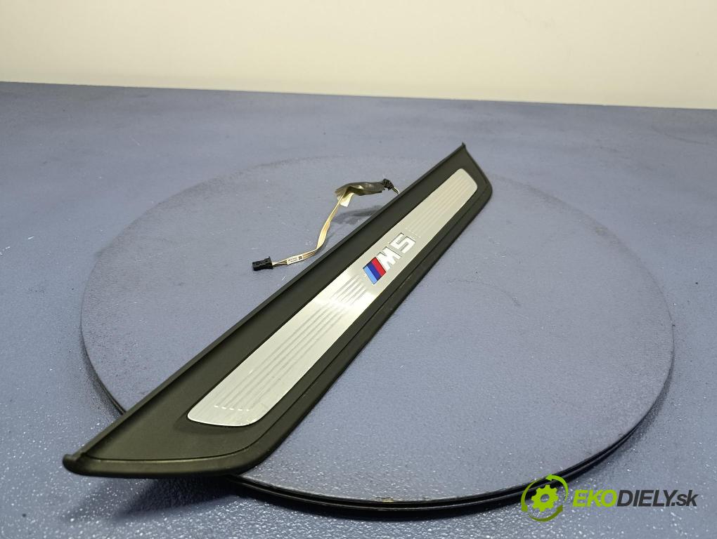Bmw M5 2018 lišta Dekoratívne: Prah: 8061069