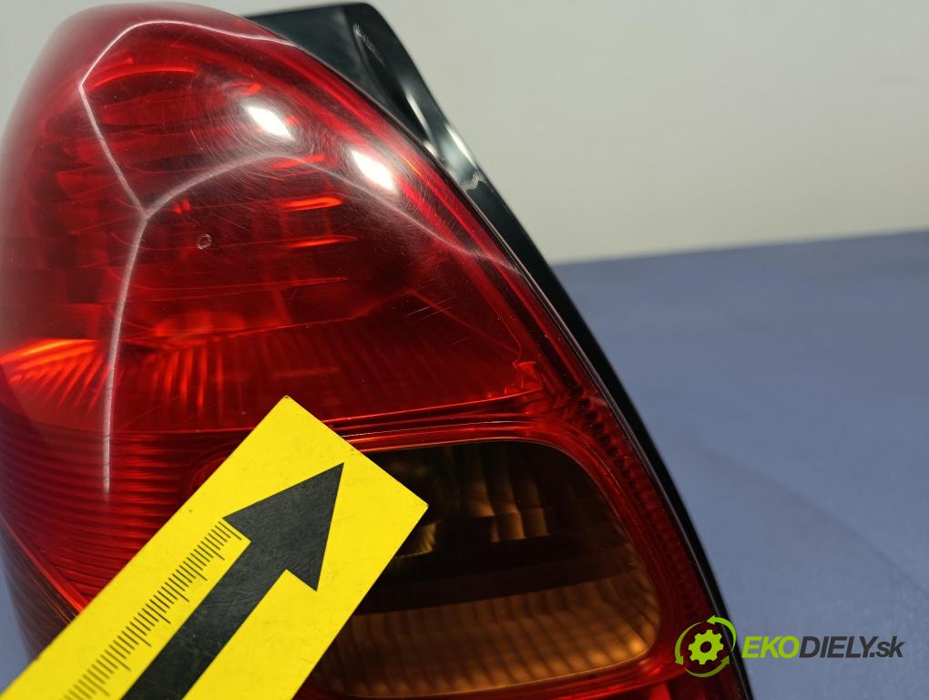 Toyota Corolla verso 2002 svetlo / reflektor zad ľavá Vonkajsia: STANLEY 13-71