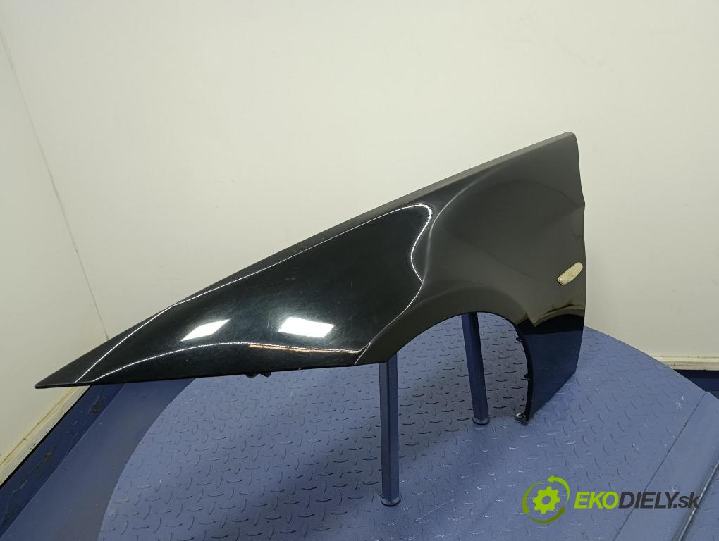 Bmw Seria 3 2006 blatník Predné Vľavo: