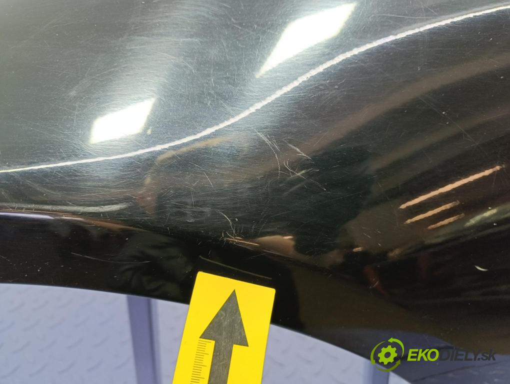 Bmw Seria 3 2006 blatník Predné Vľavo:
