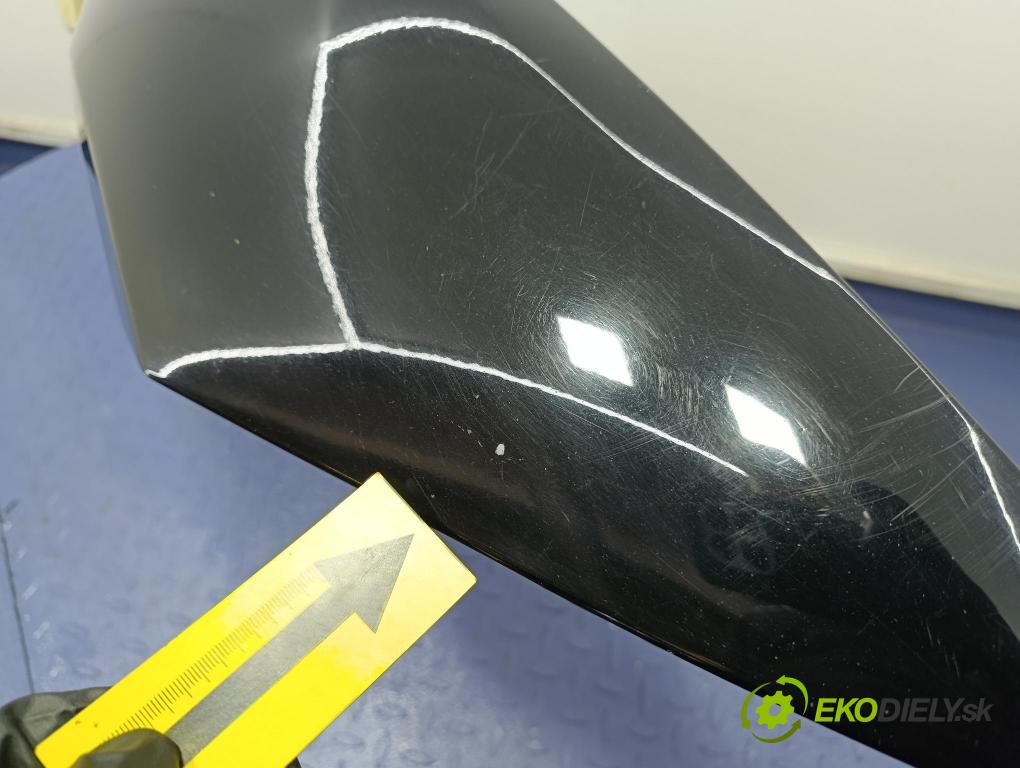 Bmw Seria 3 2006 blatník Predné v pravo: