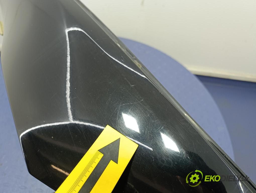 Bmw Seria 3 2006 blatník Predné v pravo: