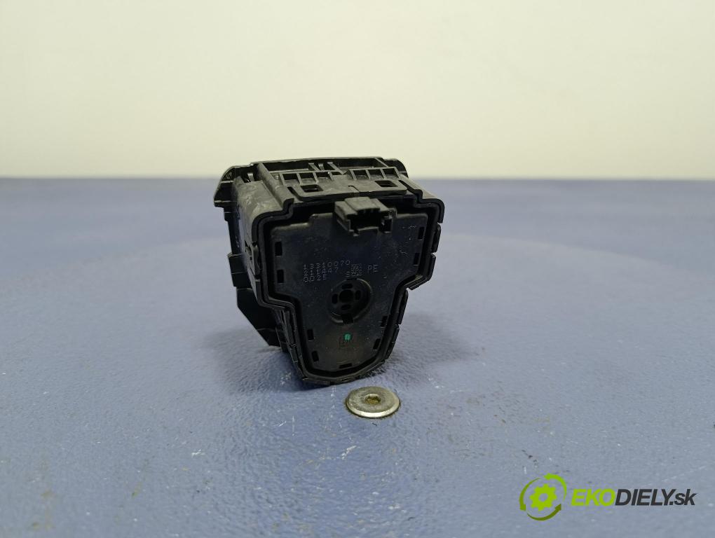 Opel Insignia 2010 Radio I Navigácia: 13337253