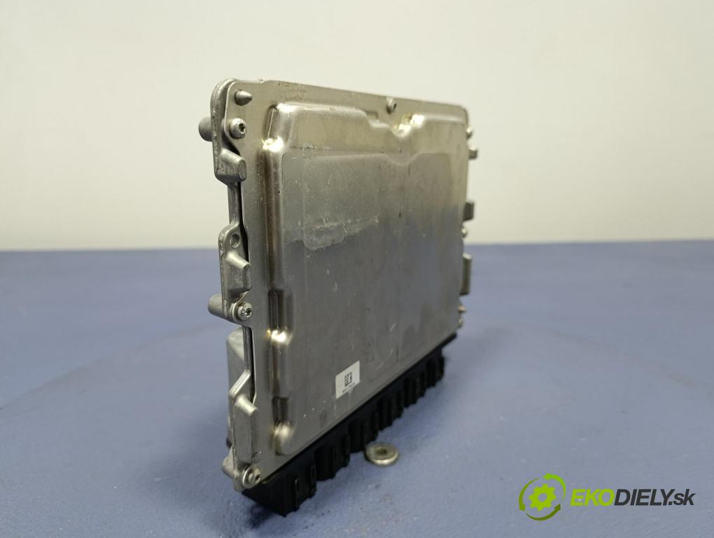 Bmw M5 2018 riadiaca jednotka Motor: 9468879