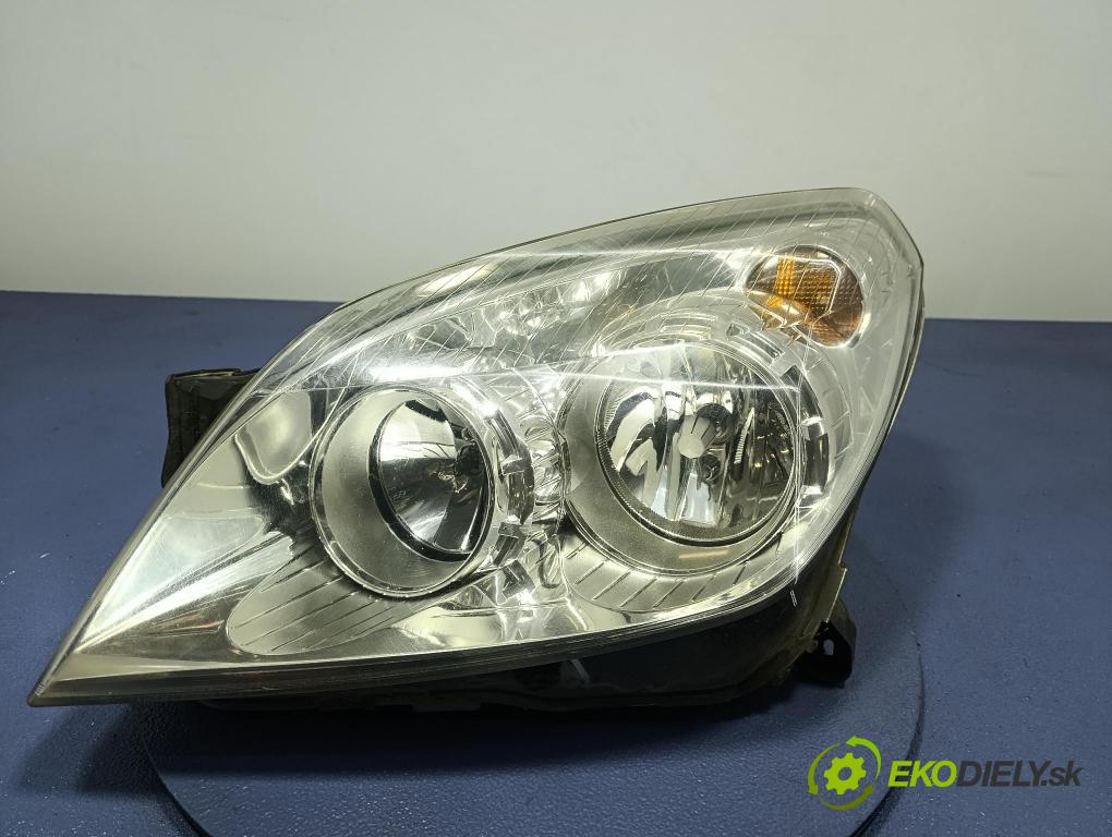 Opel Astra 2007 Reflektor: Vľavo: 93190069