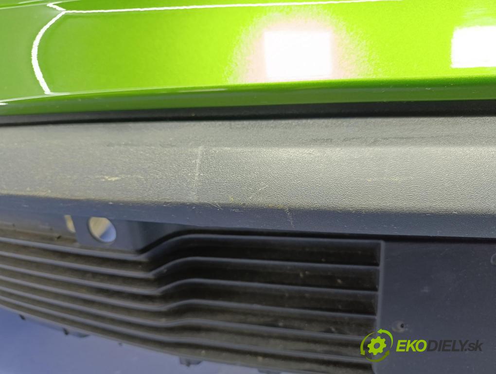 Porsche Taycan 0 nárazník Zad: 9J1807984
