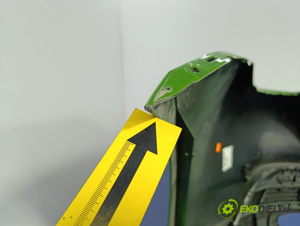 Porsche Taycan 0 nárazník Zad: 9J1807984