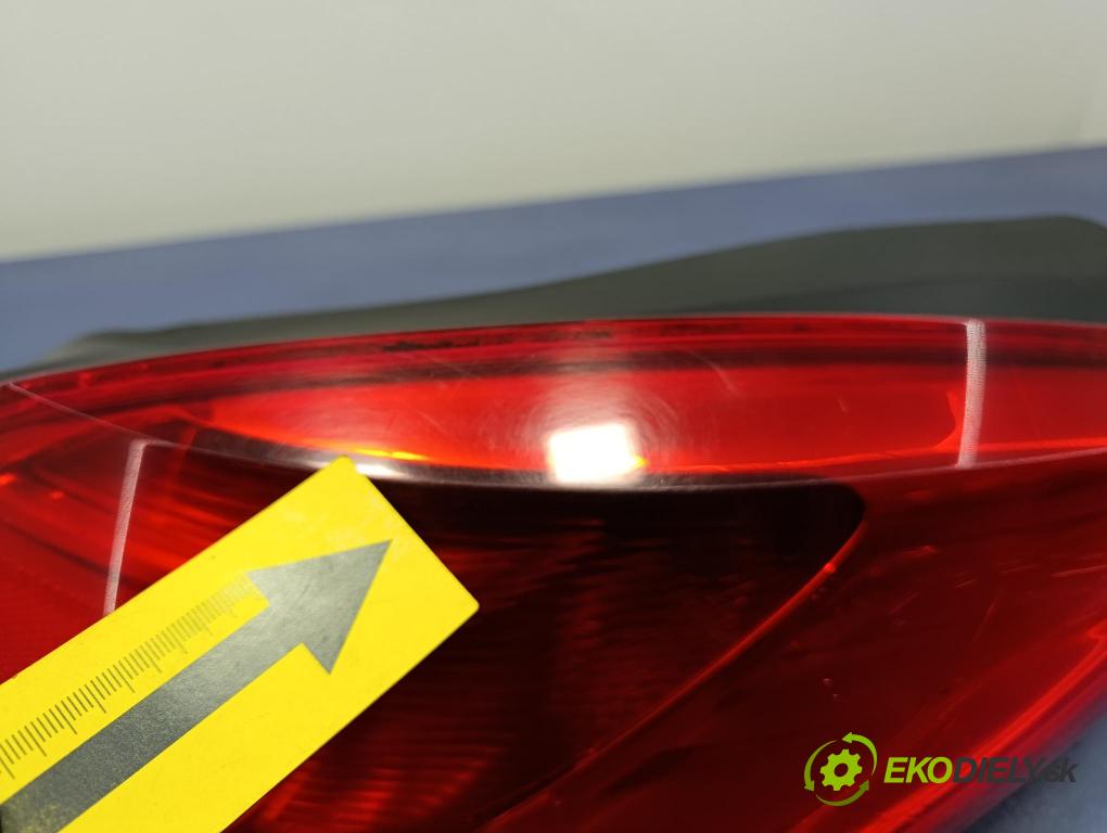Opel Insignia 2010 svetlo / reflektor zad Prava: Vonkajsia: 168348