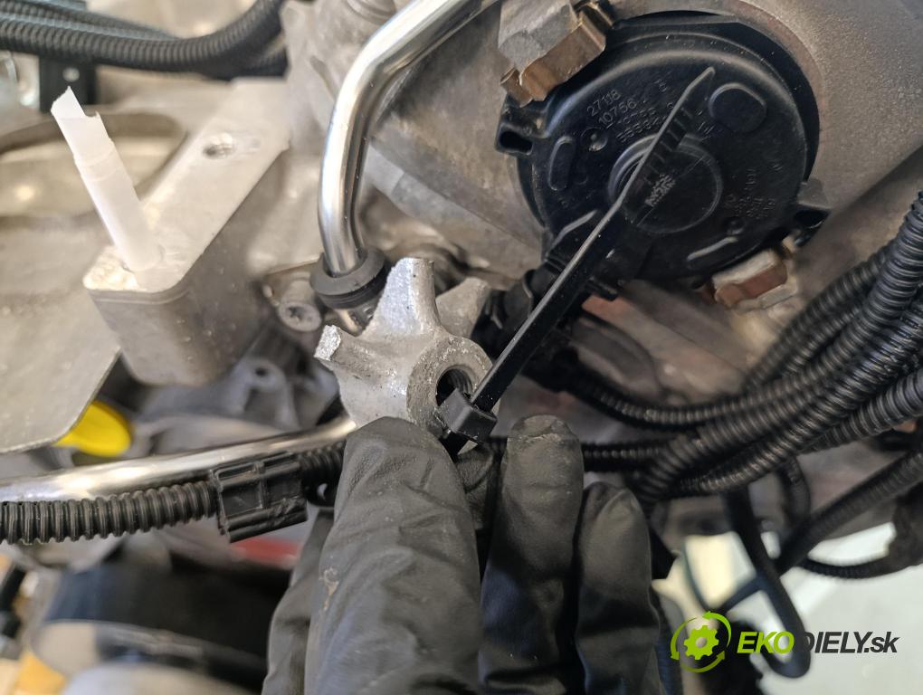 Bmw M5 2018 motor Benzín: S63B44T4