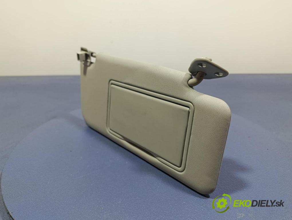 Daihatsu Trevis 2007 kryt Plast: Interiéry: