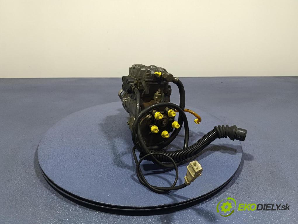 Audi A6 1997 čerpadlo Injekcia: 046130108G