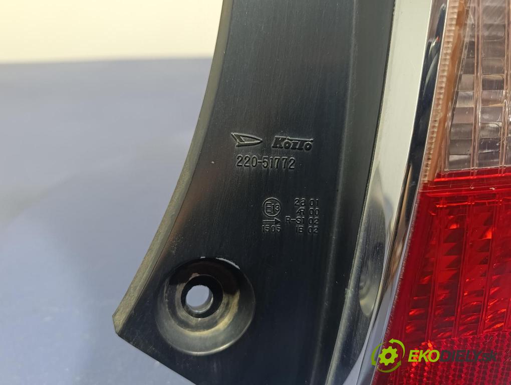 Daihatsu Trevis 2007 svetlo / reflektor zad Prava: Vonkajsia: 220-51772
