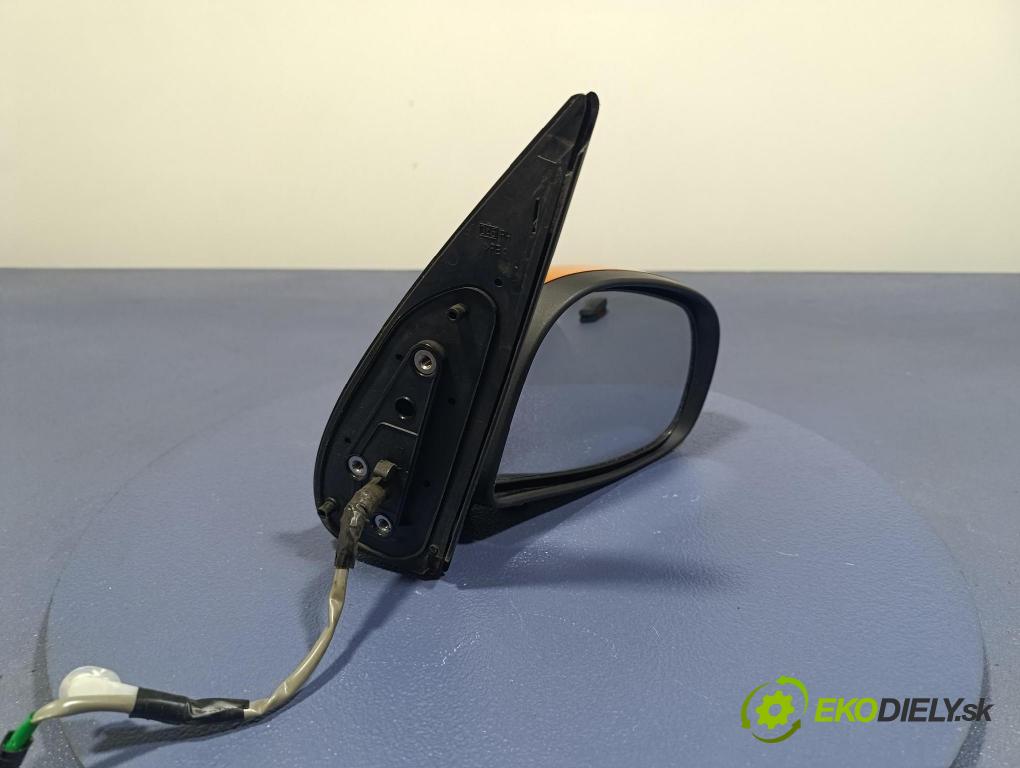 Daihatsu Trevis 2007 zpětné zrcátko prave