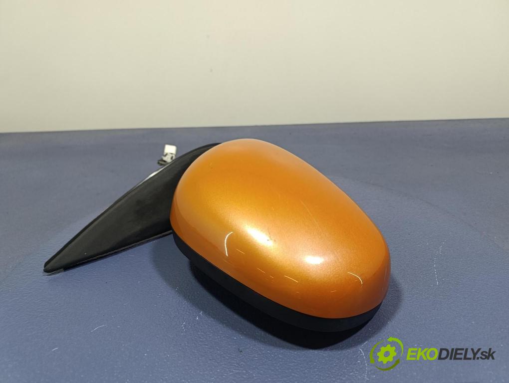 Daihatsu Trevis 2007 zpětné zrcátko prave