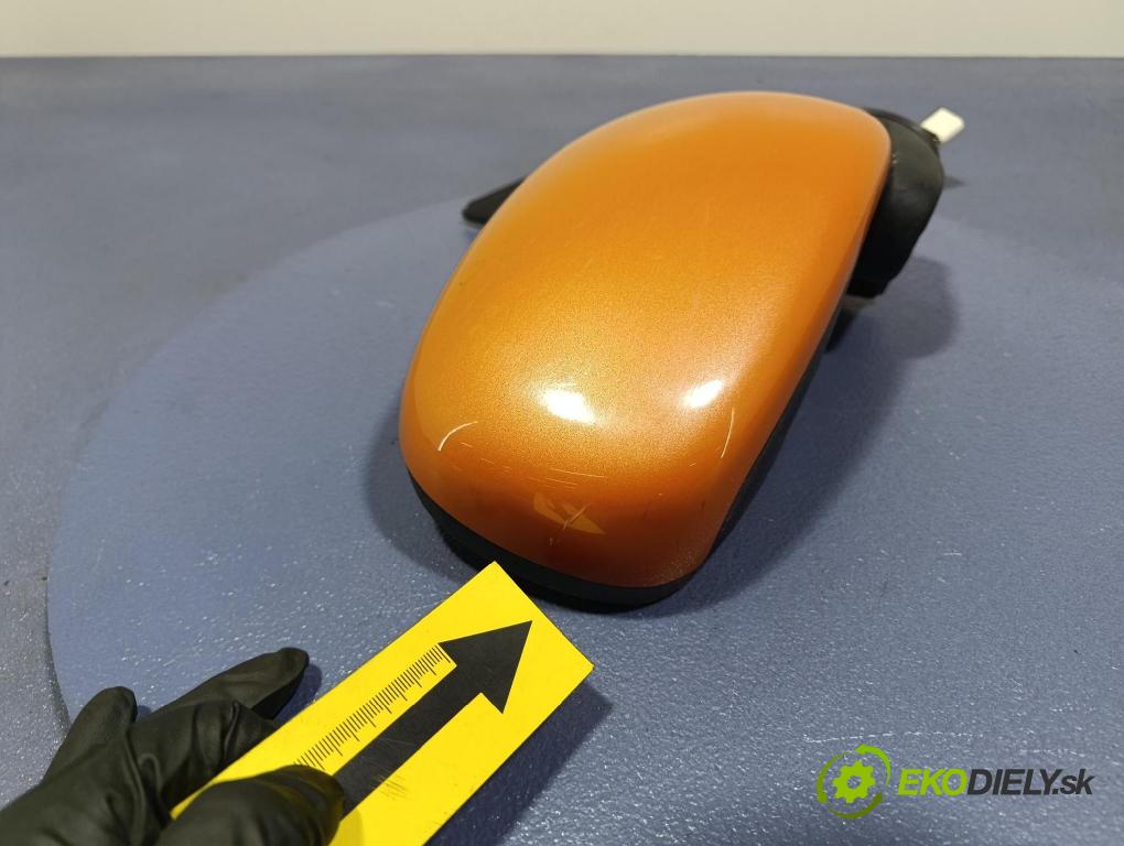 Daihatsu Trevis 2007 zpětné zrcátko prave