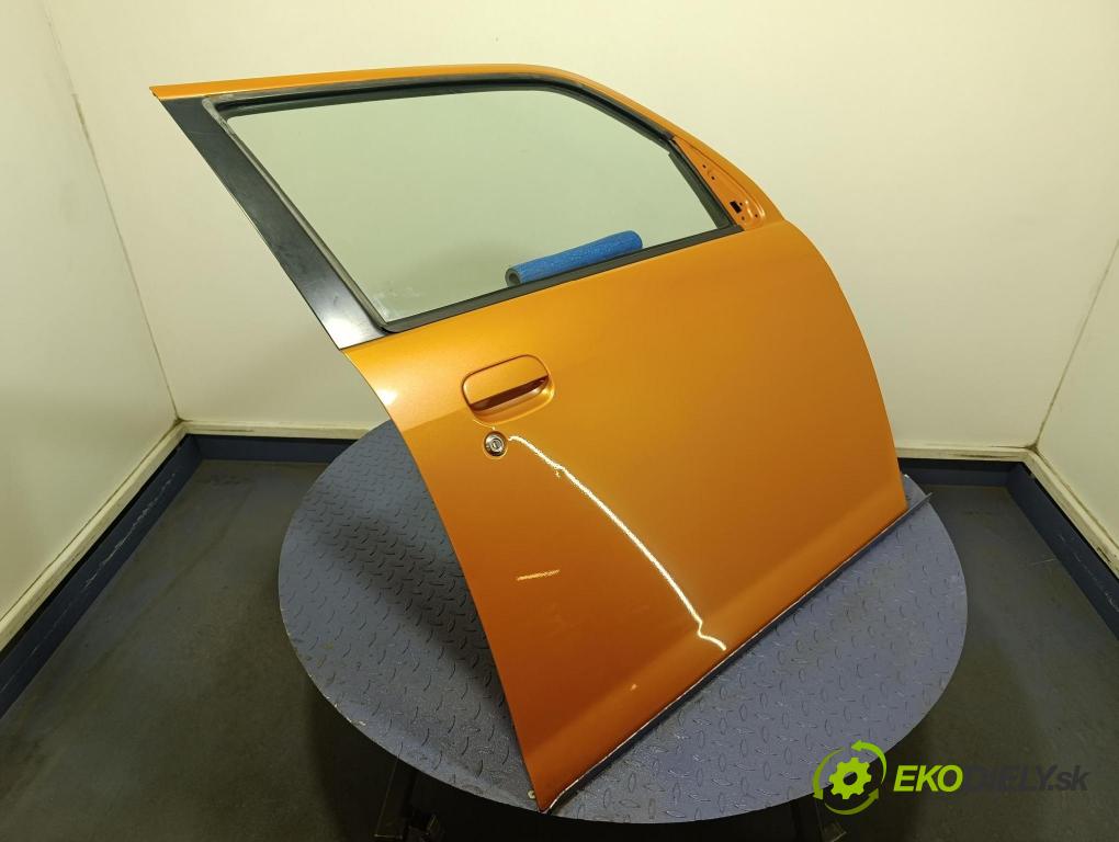 Daihatsu Trevis 2007 dveře před prave