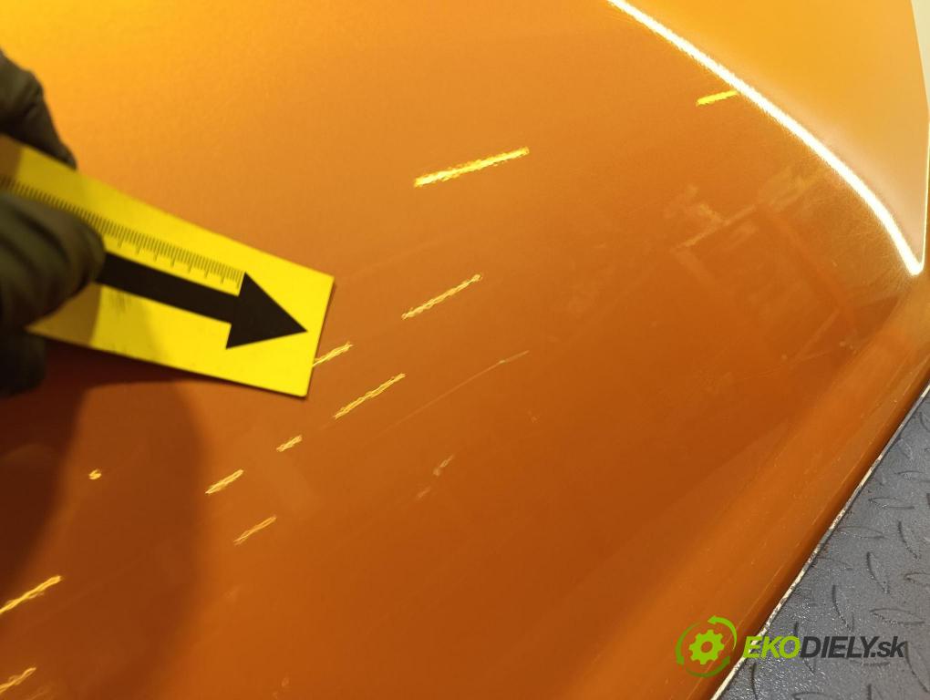 Daihatsu Trevis 2007 dveře před prave