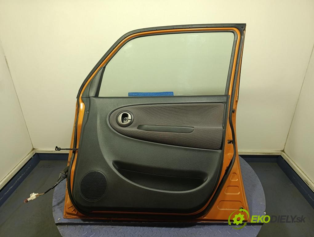 Daihatsu Trevis 2007 dveře před prave