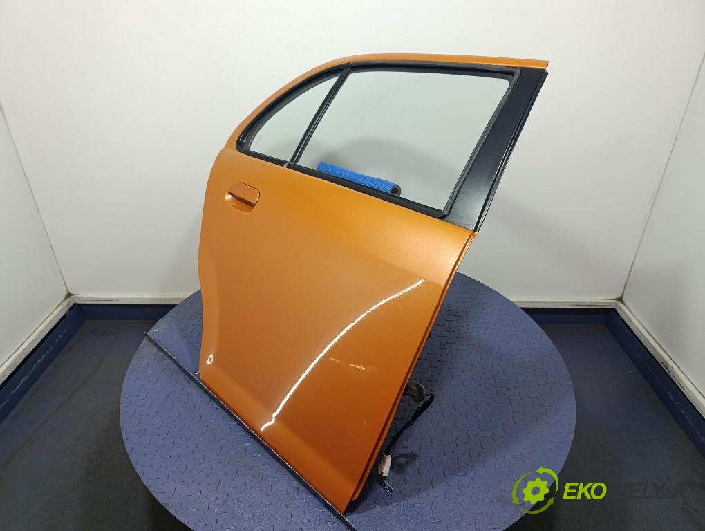 Daihatsu Trevis 2007 dveře Zad: prave