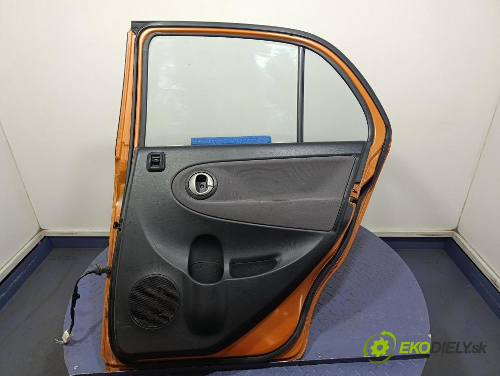 Daihatsu Trevis 2007 dveře Zad: prave