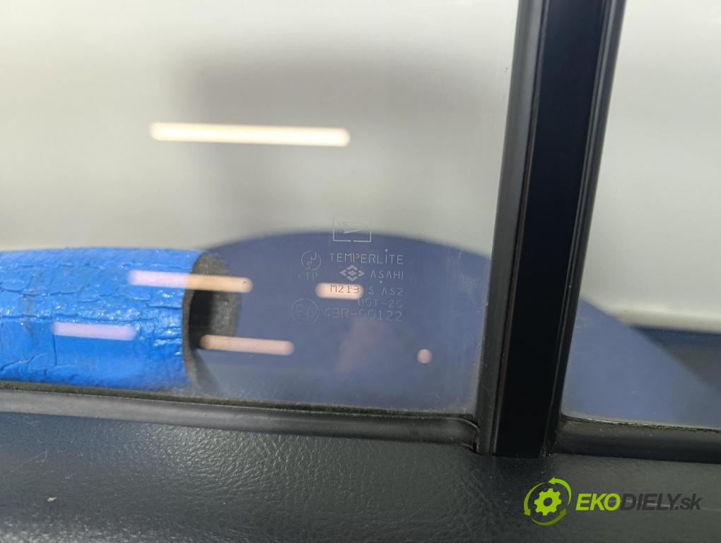 Daihatsu Trevis 2007 dveře Zad: prave 