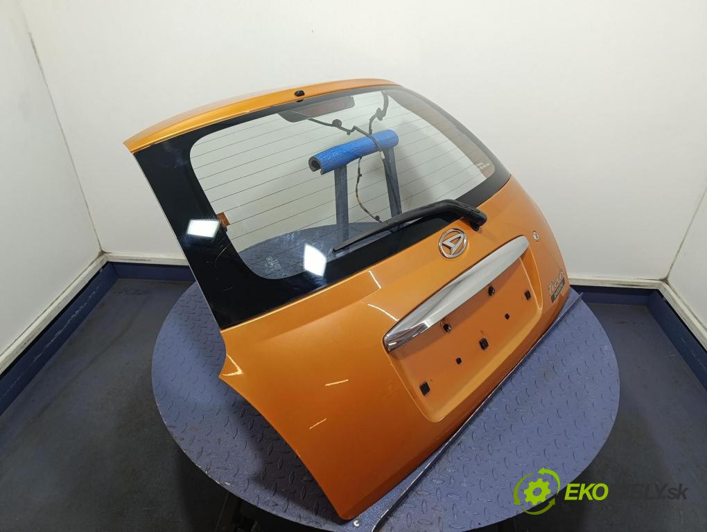 Daihatsu Trevis 2007 zadna dveře kufra: kufra: