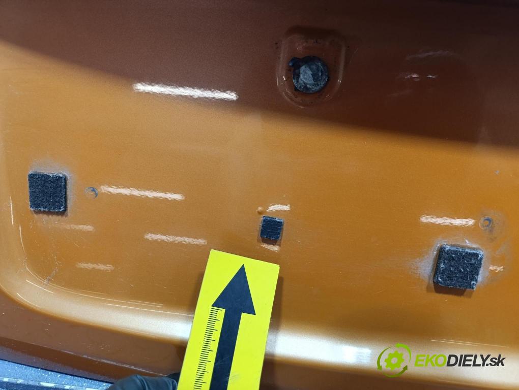 Daihatsu Trevis 2007 zadna dveře kufra: kufra: