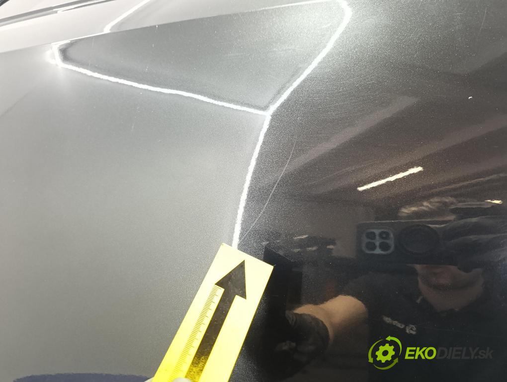 Audi A8 2019 dvere zad pravé
