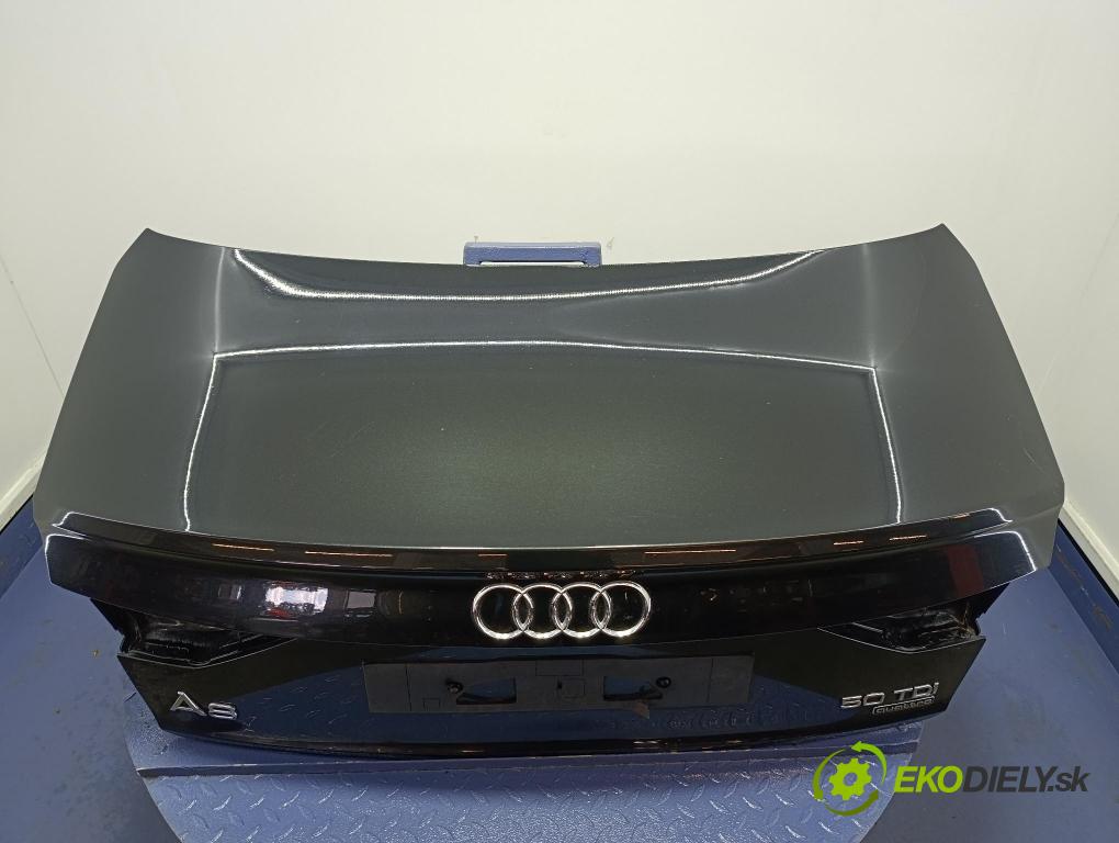 Audi A8 2019 zadna dveře kufra: kufra: