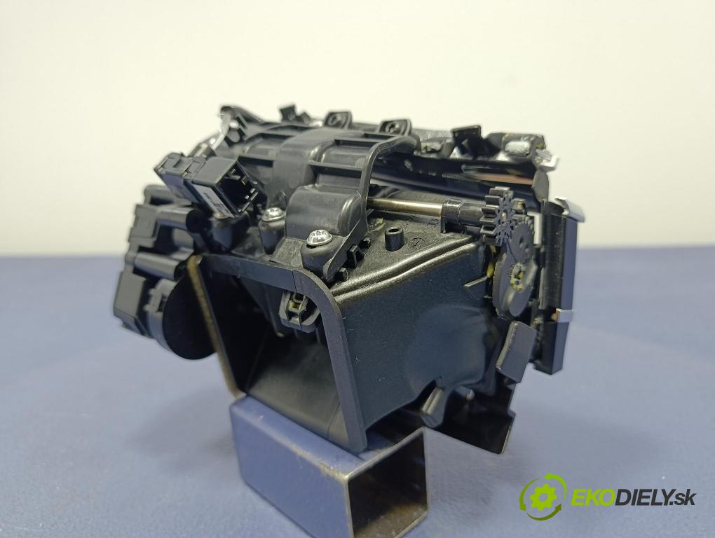 Audi A8 2019 GRIDS: Prúd vzduchu: Vzduch: 4N1820901