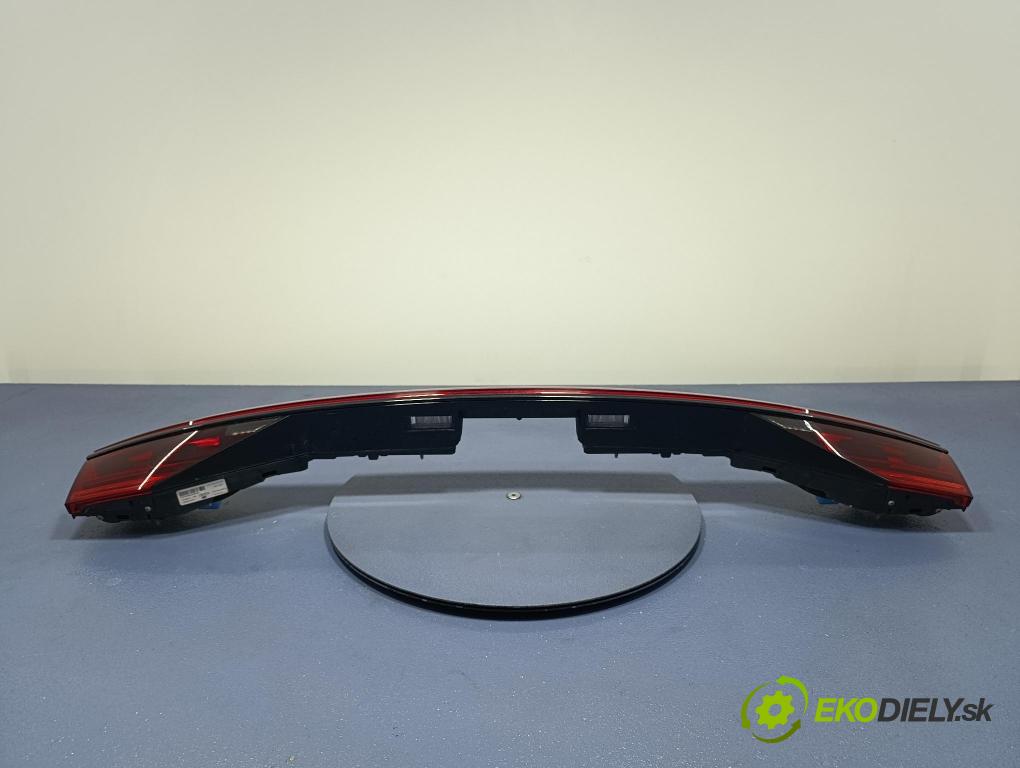 Audi A8 2019 svetlo / reflektor zad ľavá Vnútri: 4N0945095M