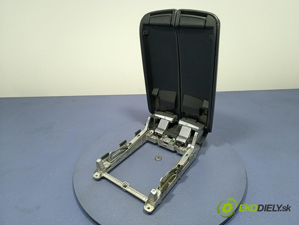 Audi A8 2019 operadlo 4N0864358A