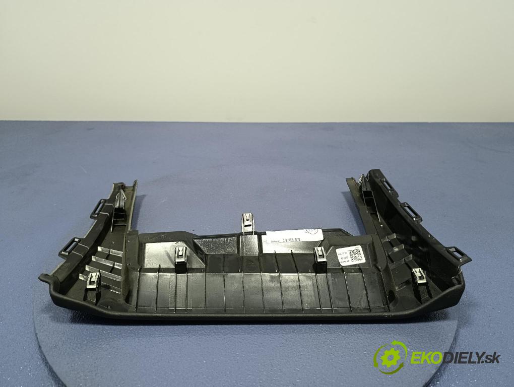Audi A8 2019 kryt Plast: Interiéry: 4N1857927