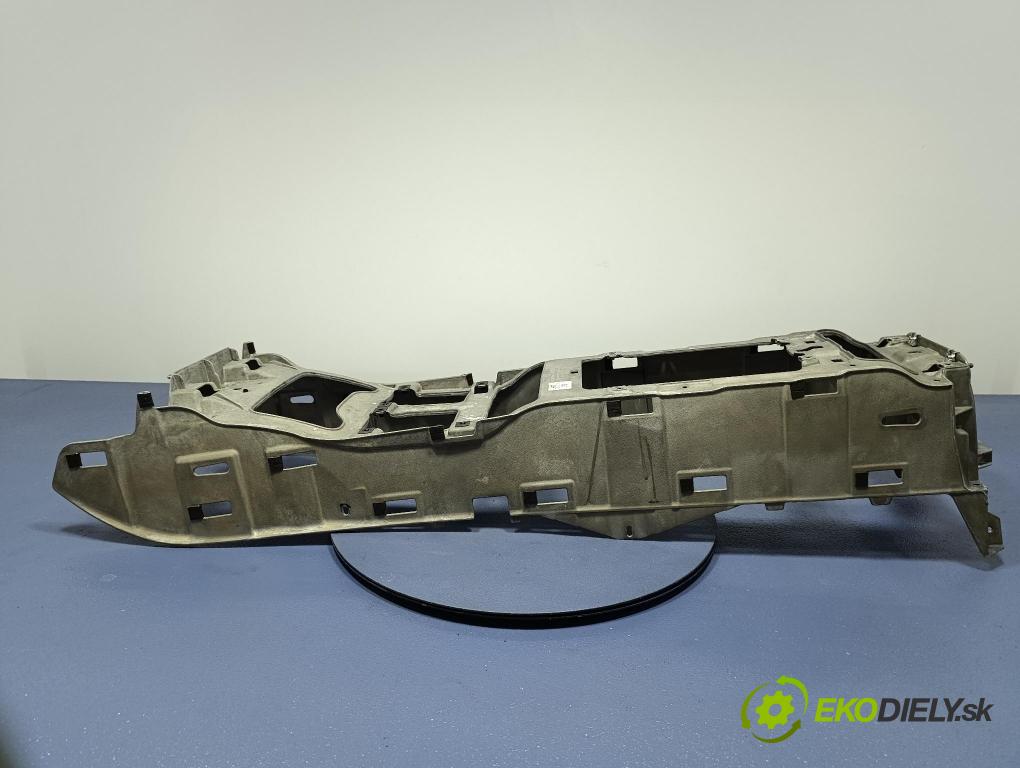 Audi A8 2019 tunel Stredný: 4N0861831