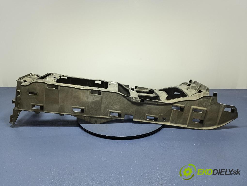 Audi A8 2019 tunel Stredný: 4N0861831