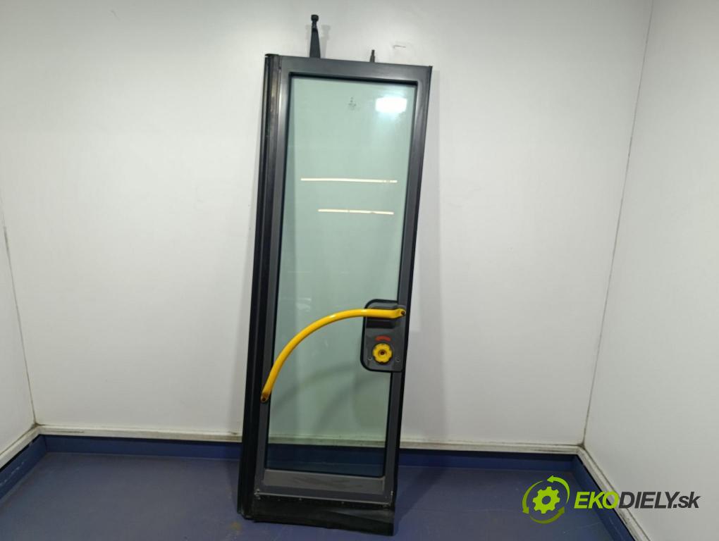 Mercedes Conecto 2008 dvere zad pravé