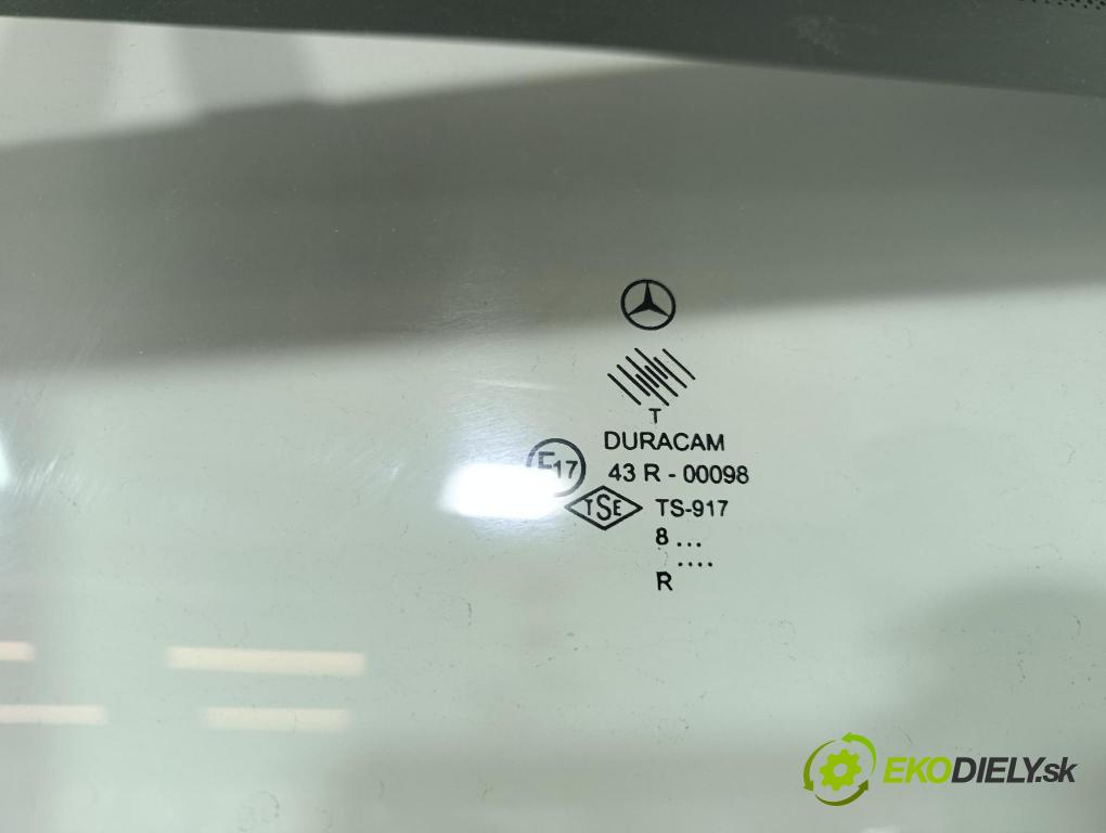 Mercedes Conecto 2008 dvere zad pravé